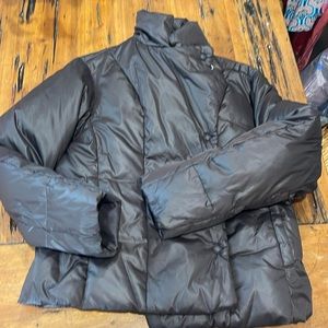 Gap, chocolate, brown women’s size small puffer jacket